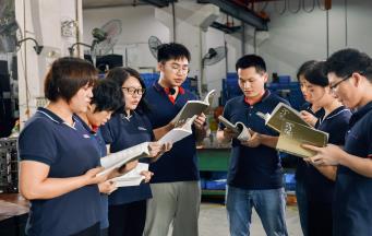 銘洋宇通精密注塑模具廠針對讀書一事的感受分享！